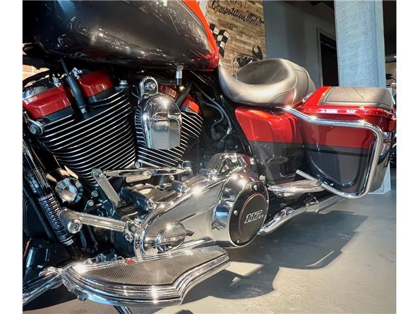 2018 harley-davidson FLTRXSE Road Glide Special 117 CVO