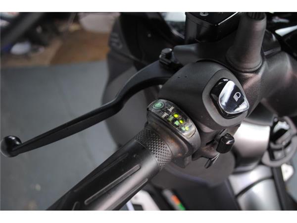 2020 Yamaha YP300RA SV XMAX TECHMAX BLACK