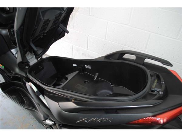 2020 Yamaha YP300RA SV XMAX TECHMAX BLACK