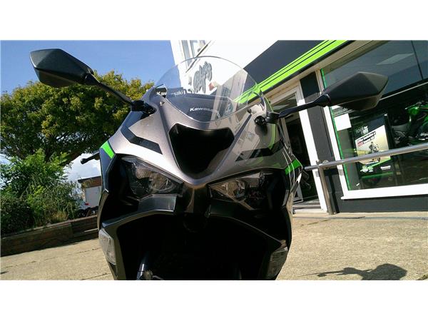 2024 Kawasaki Ninja ZX-6R