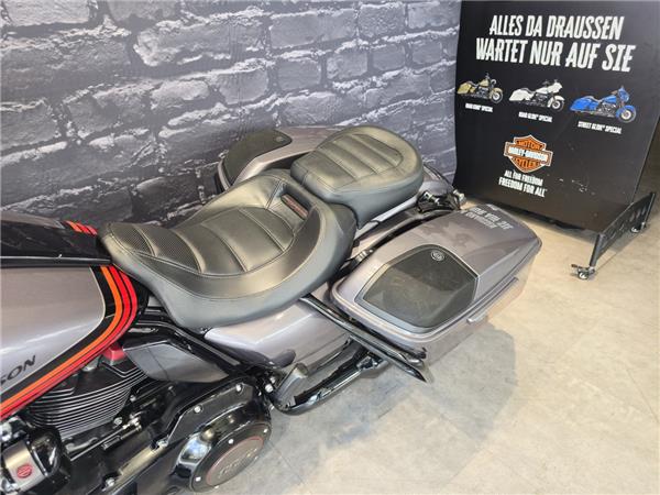 Street Glide CVO 