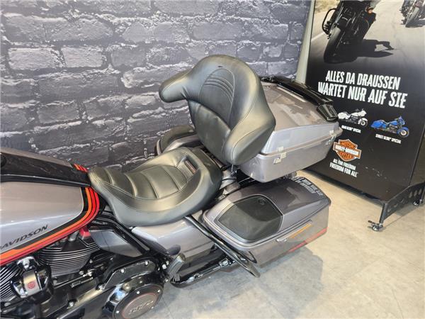 Street Glide CVO 
