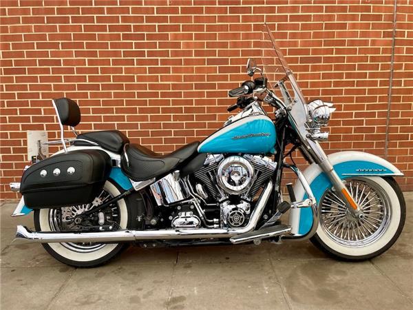 2016 HARLEY-DAVIDSON SOFTAIL FLSTN DELUXE