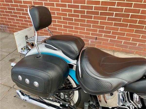 2016 HARLEY-DAVIDSON SOFTAIL FLSTN DELUXE