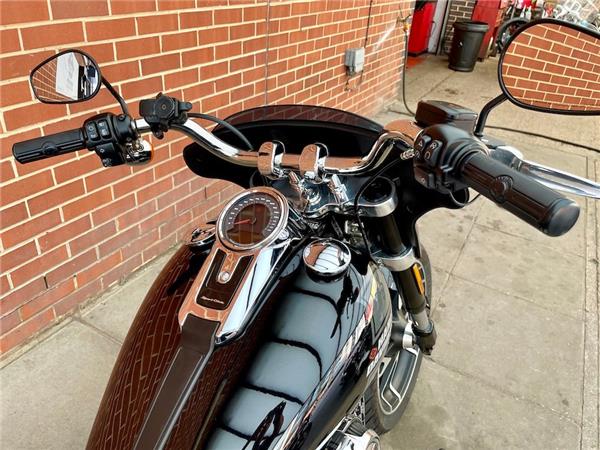 2021 HARLEY-DAVIDSON SOFTAIL FLSB SPORT GLIDE