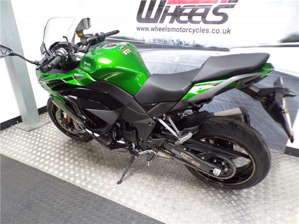 2025 Kawasaki Ninja 1100SX