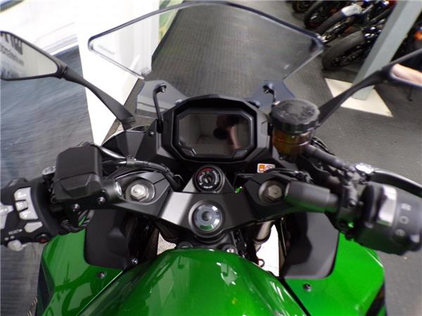 2025 Kawasaki Ninja 1100SX
