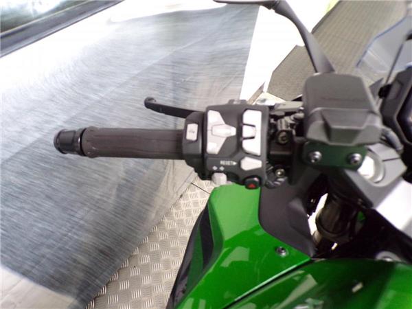 2025 Kawasaki Ninja 1100SX
