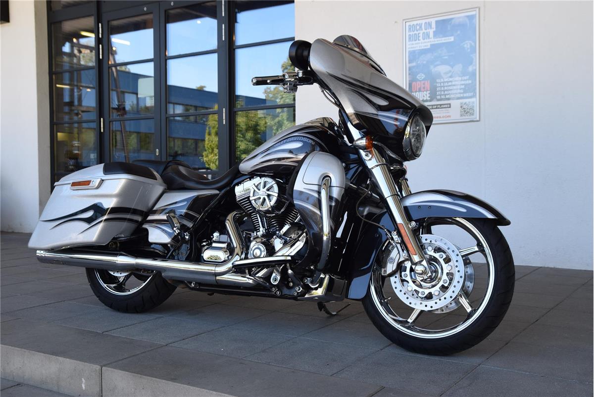 FLHXSE CVO Street Glide