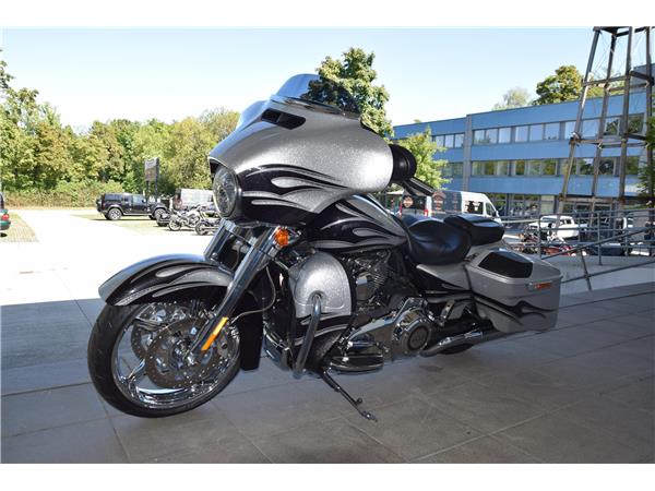 FLHXSE CVO Street Glide
