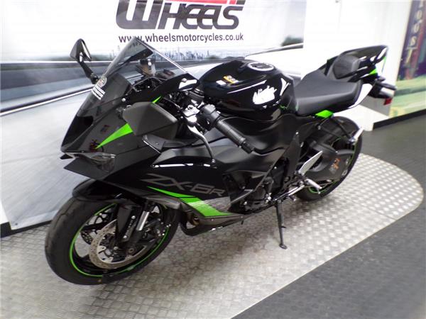 2025 Kawasaki ZX-6R
