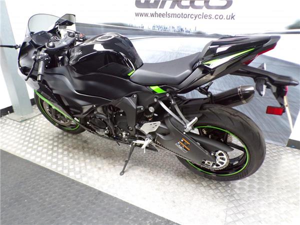 2025 Kawasaki ZX-6R