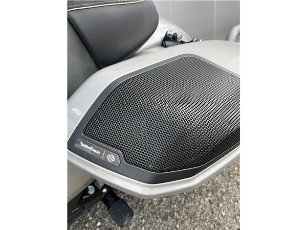 2023 CVO Road Glide