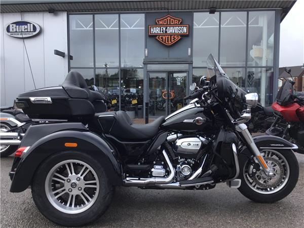 2022 HARLEY-DAVIDSON TRI GLIDE ULTRA CLASSIC