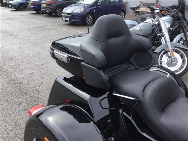 2022 HARLEY-DAVIDSON TRI GLIDE ULTRA CLASSIC