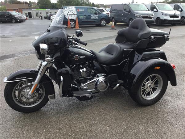 2022 HARLEY-DAVIDSON TRI GLIDE ULTRA CLASSIC