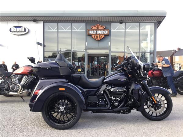 2025 HARLEY-DAVIDSON TRI GLIDE ULTRA 