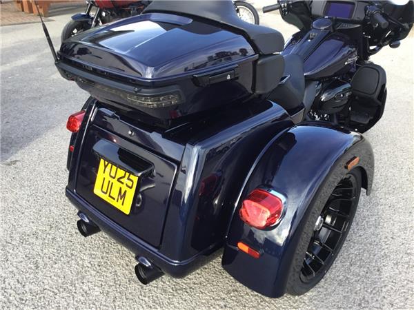 2025 HARLEY-DAVIDSON TRI GLIDE ULTRA 