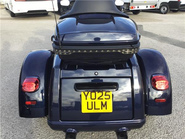 2025 HARLEY-DAVIDSON TRI GLIDE ULTRA 