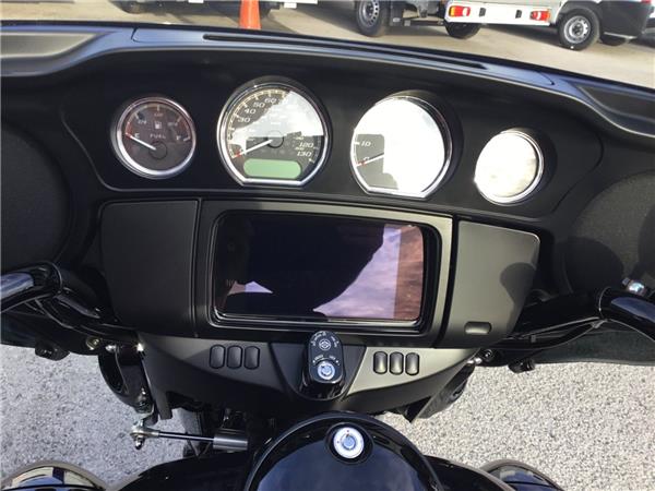 2025 HARLEY-DAVIDSON TRI GLIDE ULTRA 