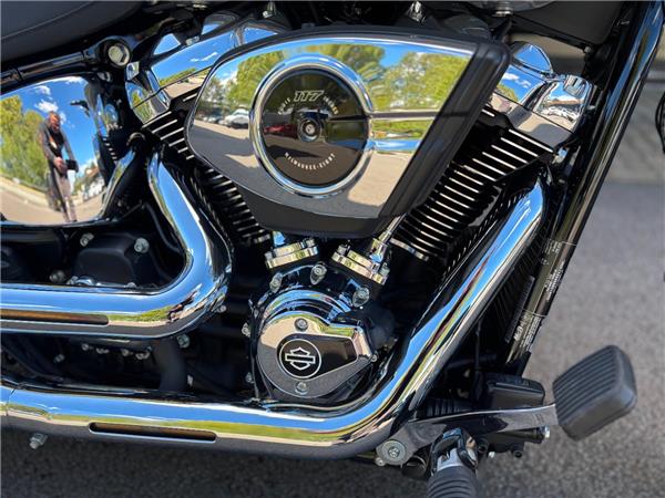 2025 HARLEY-DAVIDSON BREAKOUT