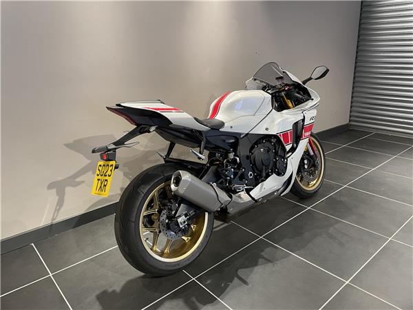 2022 Yamaha R1 60th Anniversary 