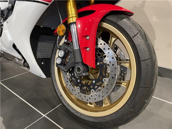 2022 Yamaha R1 60th Anniversary 