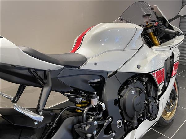 2022 Yamaha R1 60th Anniversary 