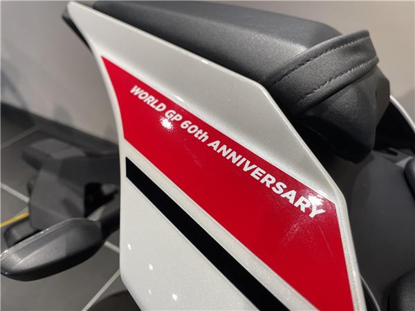 2022 Yamaha R1 60th Anniversary 