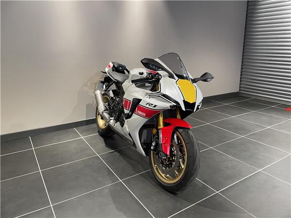 2022 Yamaha R1 60th Anniversary 