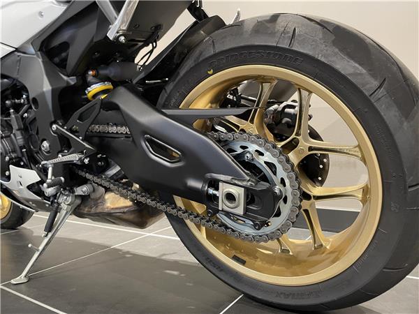 2022 Yamaha R1 60th Anniversary 