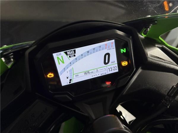 2025 Kawasaki Ninja 400