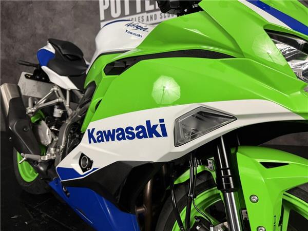 2025 Kawasaki Ninja 400