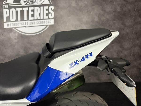2025 Kawasaki Ninja 400