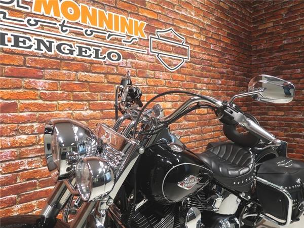 New Harley-Davidson FLSTC Heritage Classic 1690