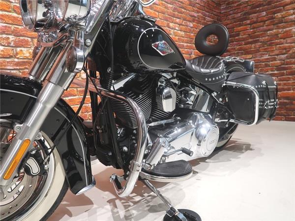 New Harley-Davidson FLSTC Heritage Classic 1690