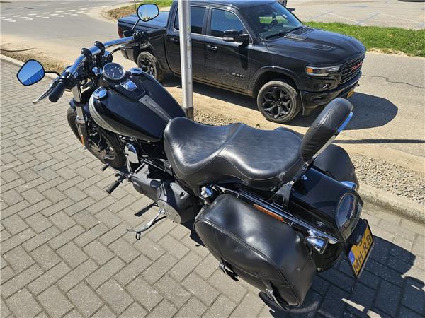 2017 Harley-Davidson FXDF 103