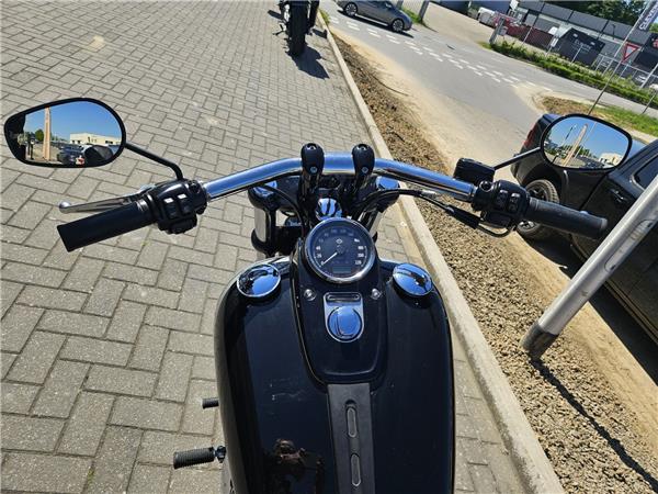 2017 Harley-Davidson FXDF 103