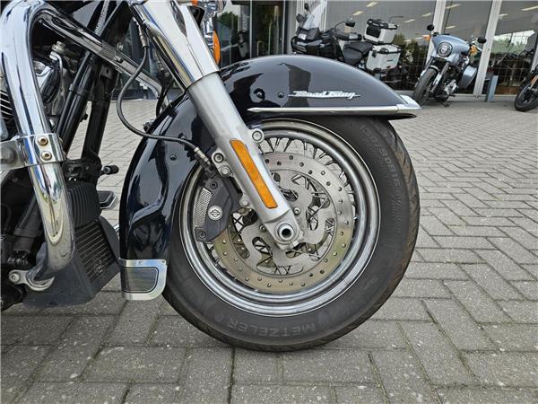 2017 Harley-Davidson FLHRC 107