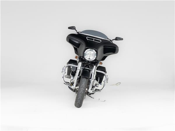 2015 Harley-Davidson FLHXS Street Glide Special Solid