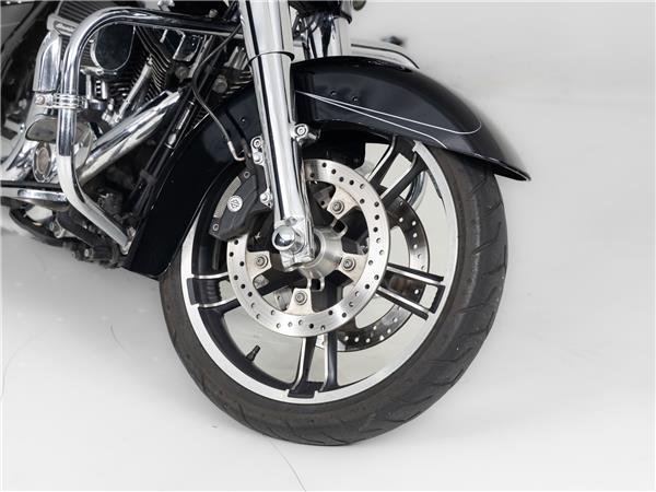 2015 Harley-Davidson FLHXS Street Glide Special Solid