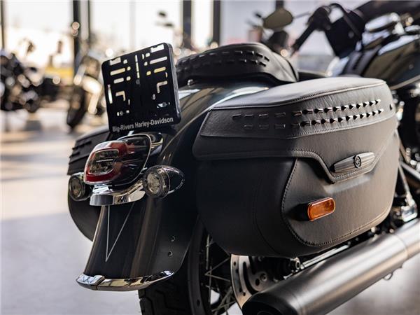 New Harley-Davidson FLHC Heritage Classic Solid Colour