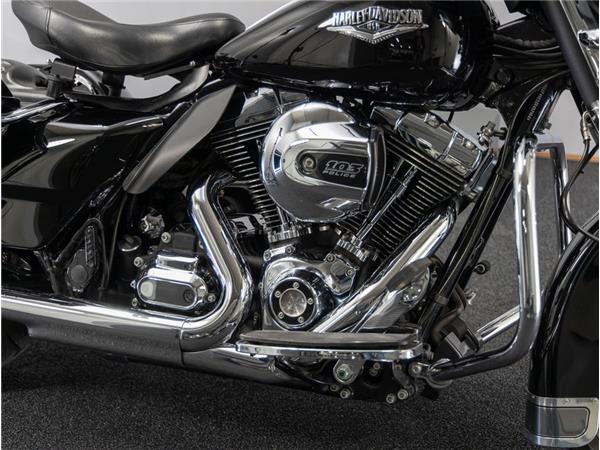 2015 Harley-Davidson FLH Electra Glide