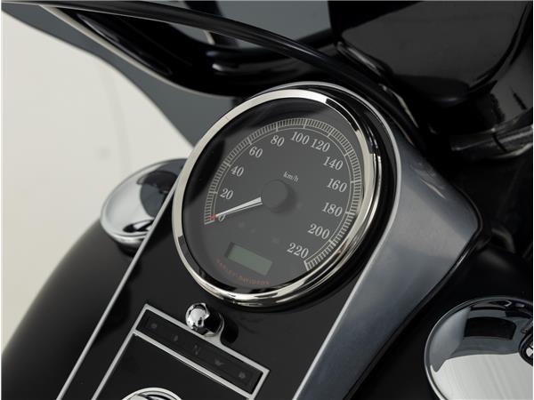 2015 Harley-Davidson FLSTFB 103 Fat boy LO