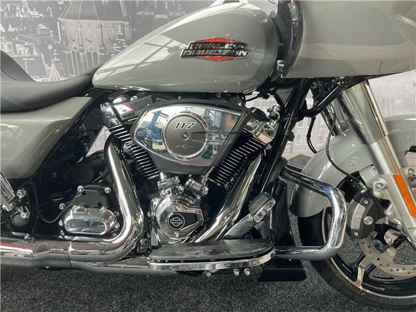 New Harley-Davidson FLTRX ROAD GLIDE