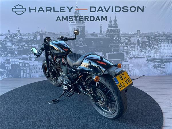 2018 Harley-Davidson XL 1200 CX Roadster