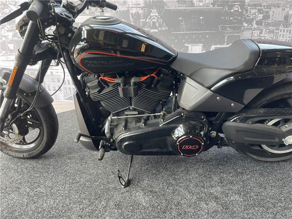 2019 Harley-Davidson SOFTAIL FXDR 114