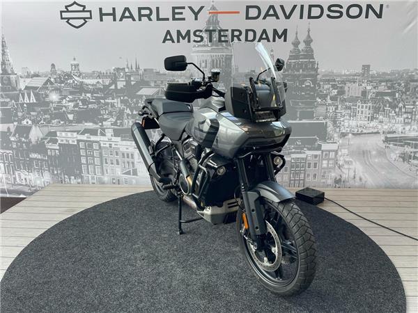 New Harley-Davidson PAN AMERICA S CAST