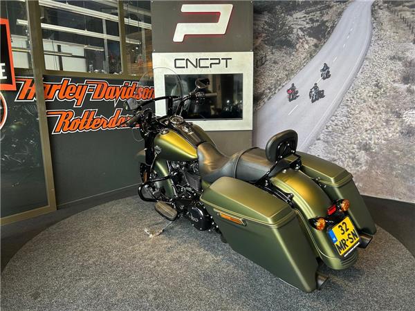 New Harley-Davidson FLHRXS ROAD KING SPECIAL