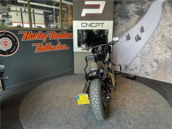 2022 Harley-Davidson FXFB Fat Bob Solid Colour